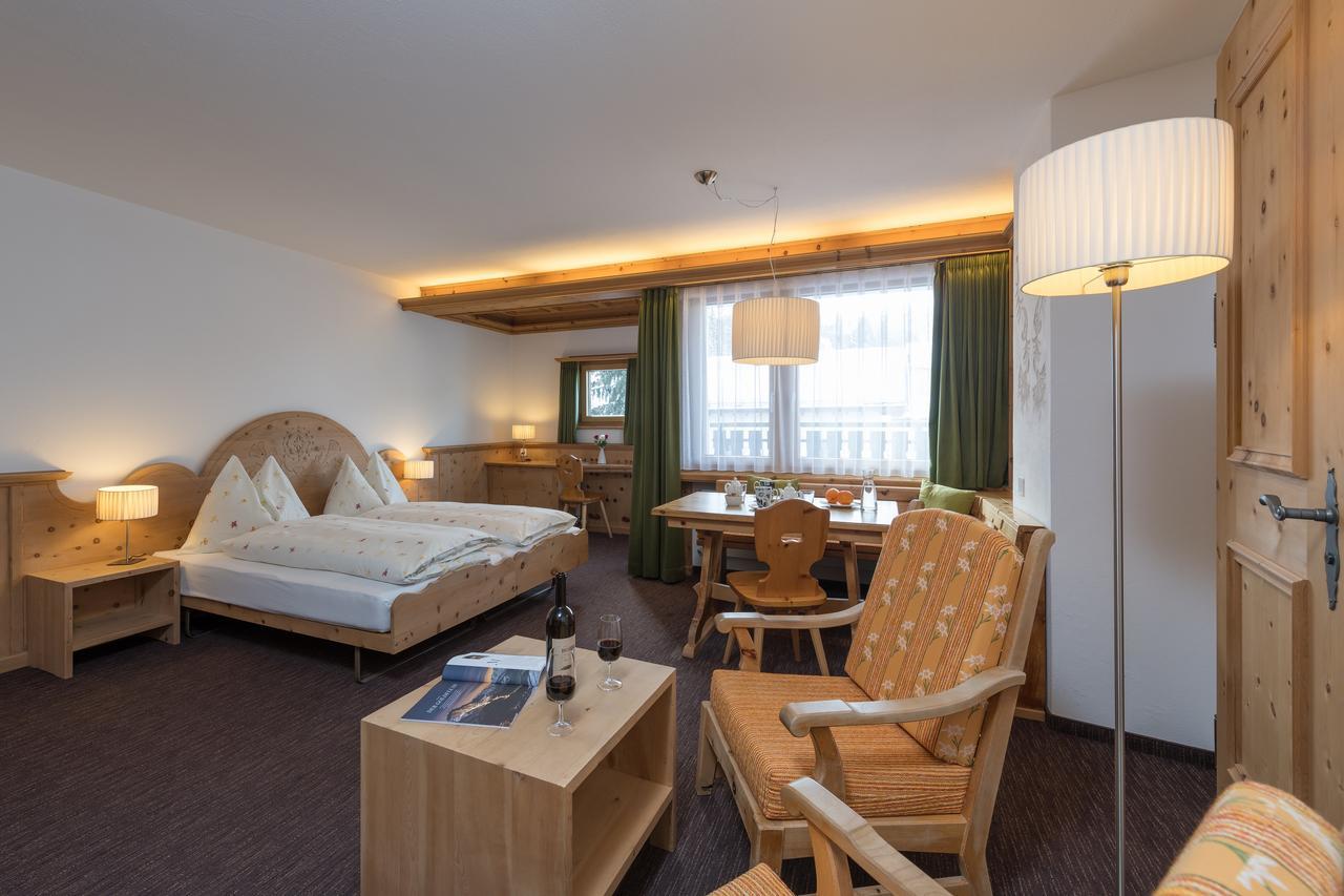 Hotel Seraina Sils Maria Esterno foto