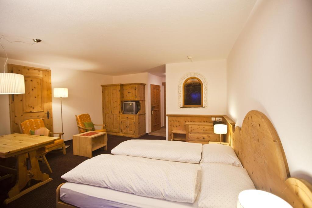 Hotel Seraina Sils Maria Camera foto